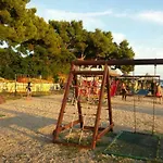 Sanja-centar Sveti Filip i Jakov