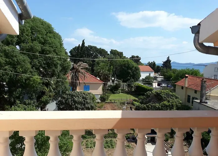 Sanja-centar *